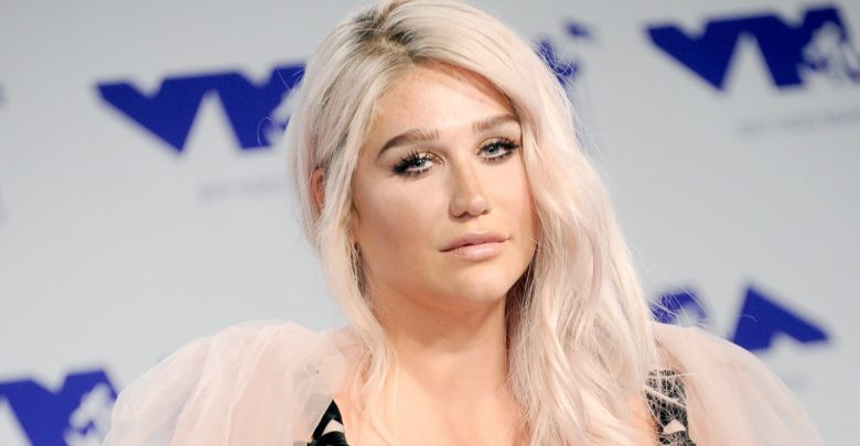 Who is Kesha? Wiki: Son,Net Worth,Tattoo,Boyfriend,High School,House